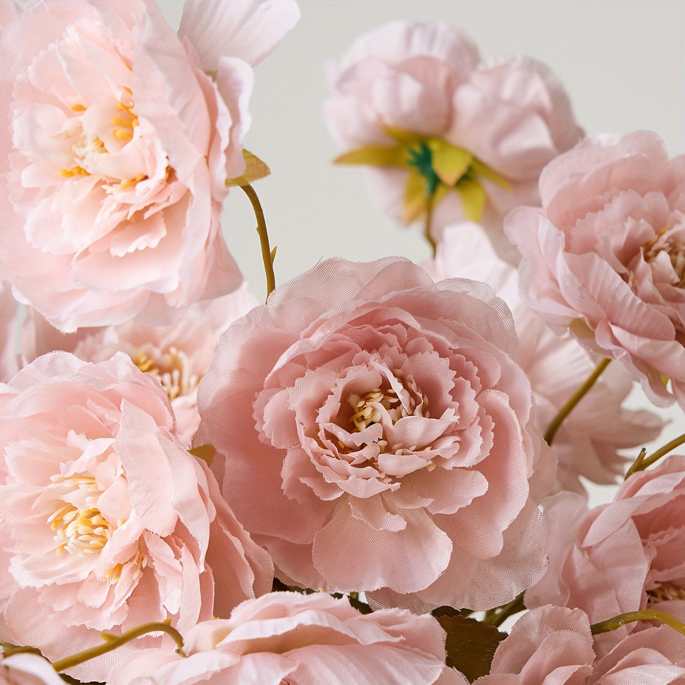 2pcs Artificial Flower Bouquet, 5 Heads Faux Snow Lotus Flower, Premium Oxidation Resistance Flower, Wedding Engagement Birthday Bridal Shower Party Decor, Table Centerpiece Arrangement, Home Office Decor Celebration Décor,