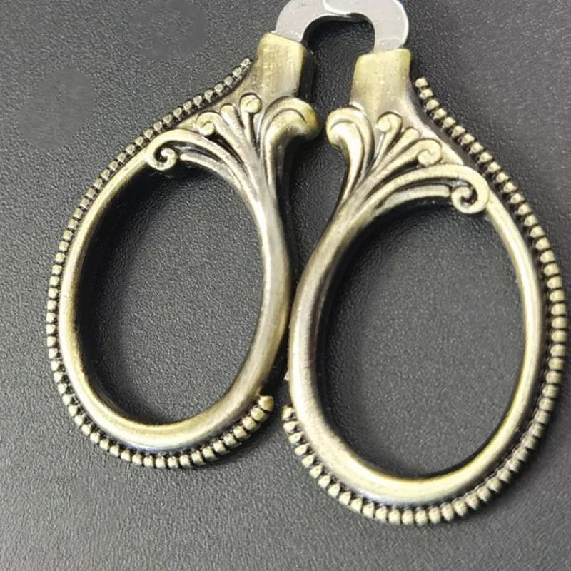 Mimi Portable Small Scissors Household Craft and Embroidered Thread Cutting Scissors Convenient Pocket Size