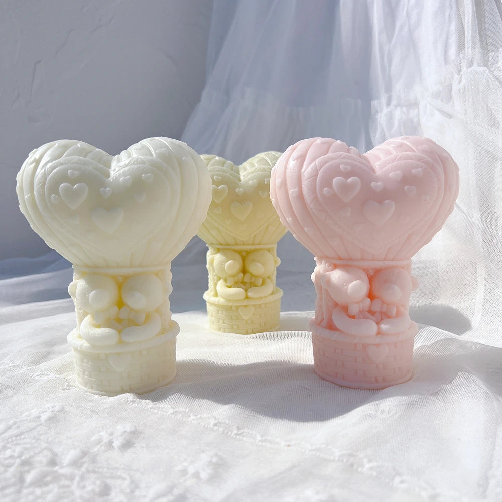 Teddy Bear in a Balloon Candle Mold Valentine's Day Gift Idea Sitting Bear Hot Air Balloon Silicone Mold Home Decor Wedding Gift