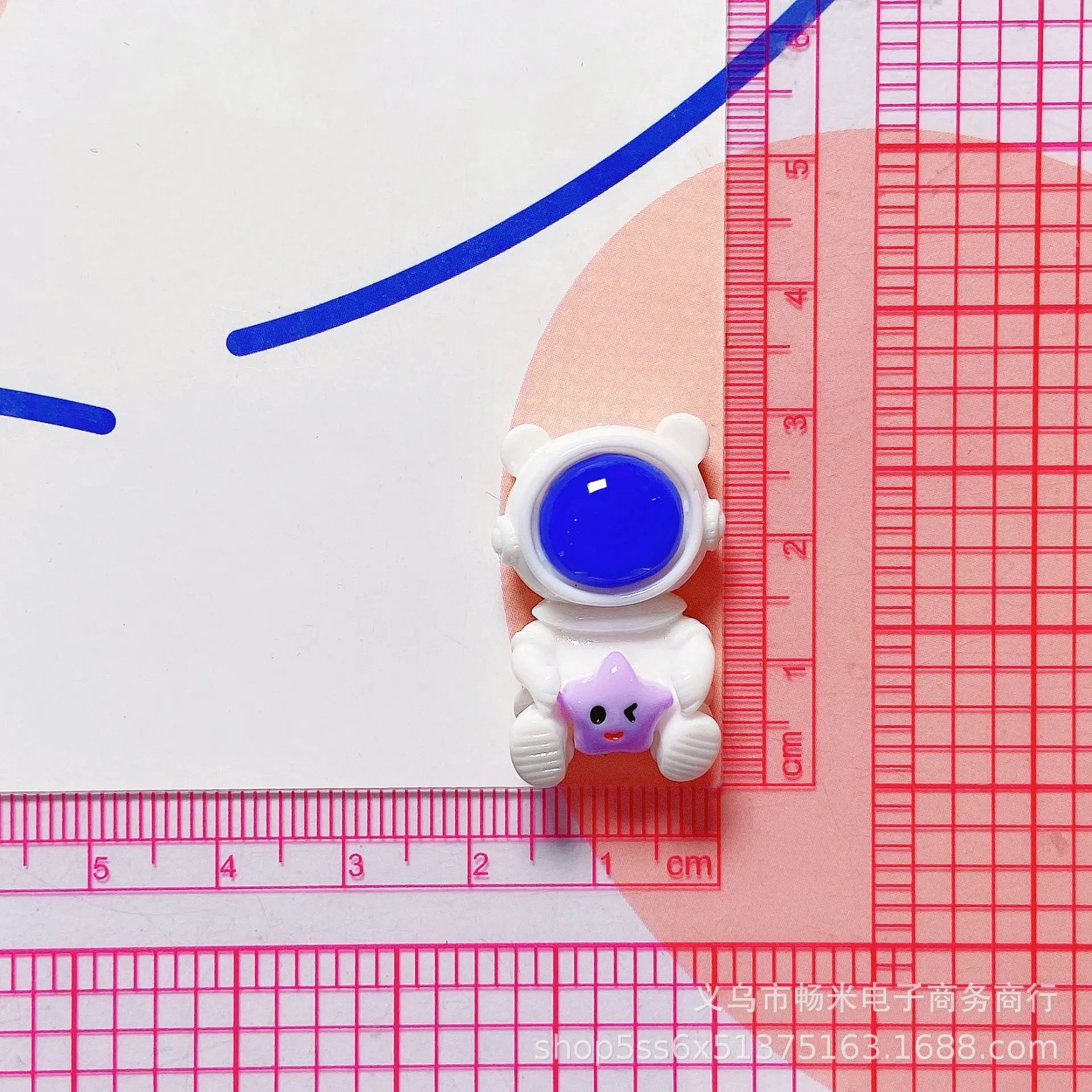 100Pcs Shiny Cartoon Astronaut Flatback Resin Spaceman Cabochons Scrapbook Crafts DIY Jewelry Decor Making Accessories