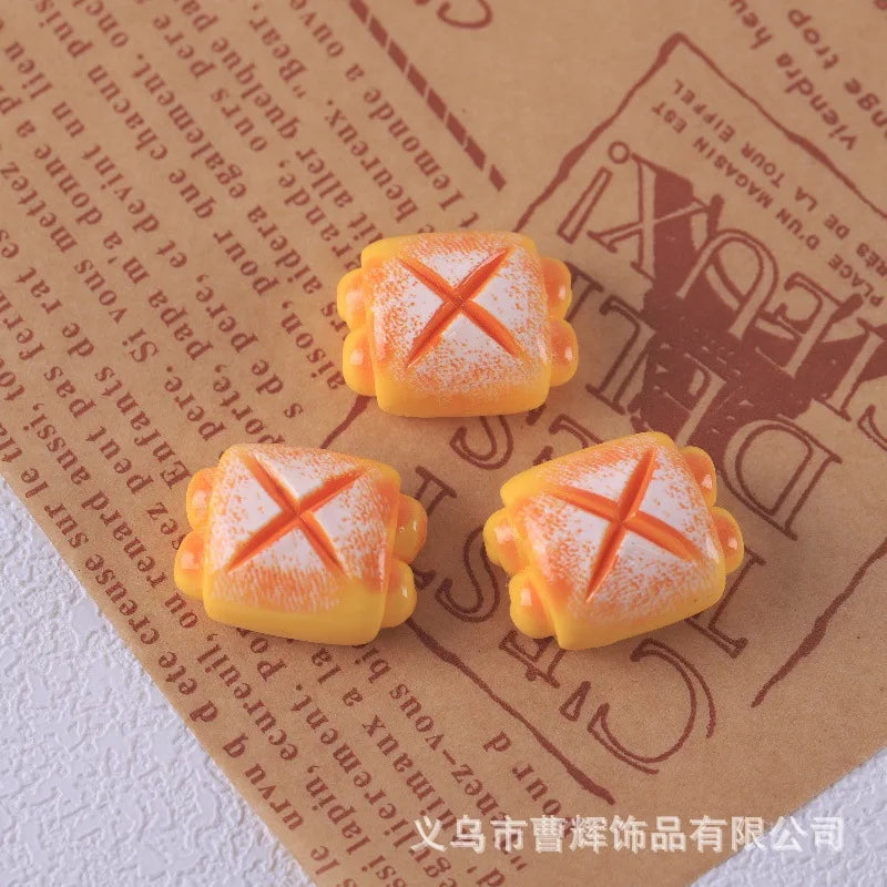100Pcs Simulation Bear Egg Tart Bread Resin Cute Cabochons Scrapbook Craft DIY Jewelry Making Miniature Dollhouse Accessories