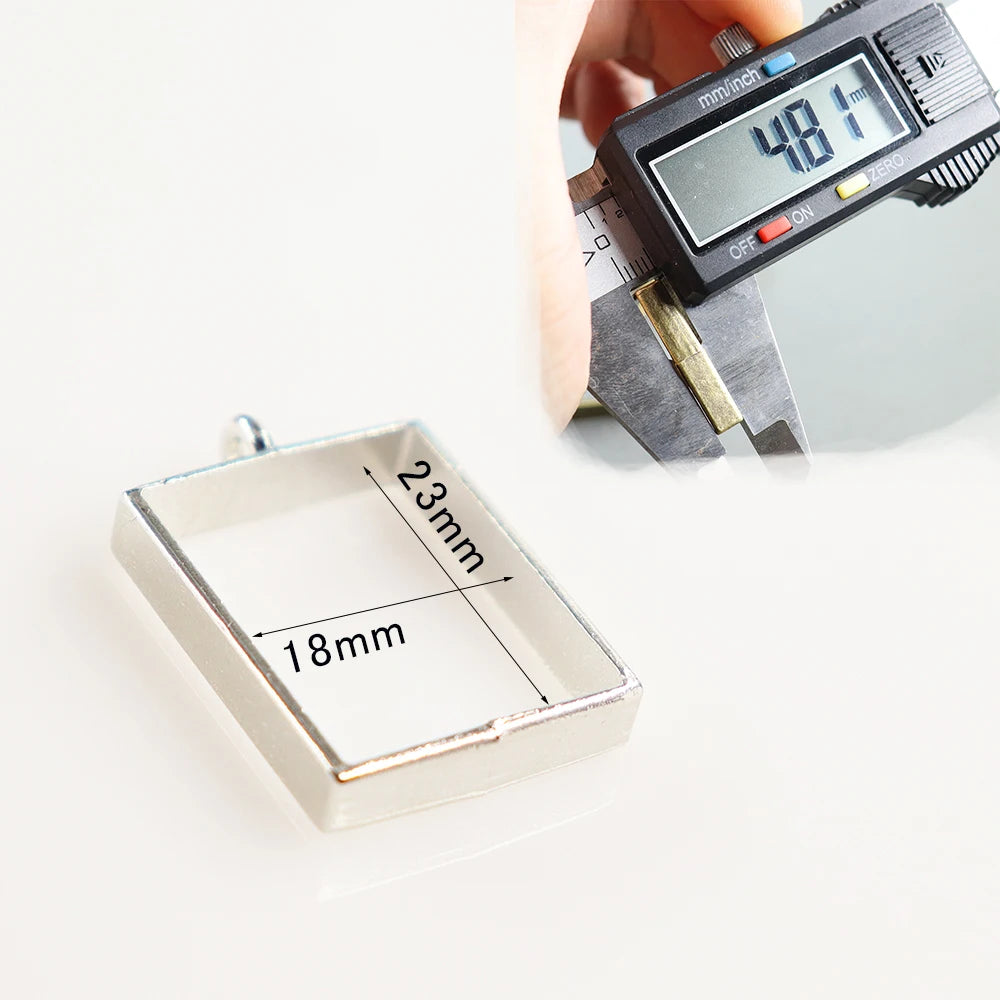 10pcs/lot  Vintage UV Epoxy Resin Metal Frame Pendant Frame Pendant DIY Making Resin Pendant Jewelry Accessories Finding