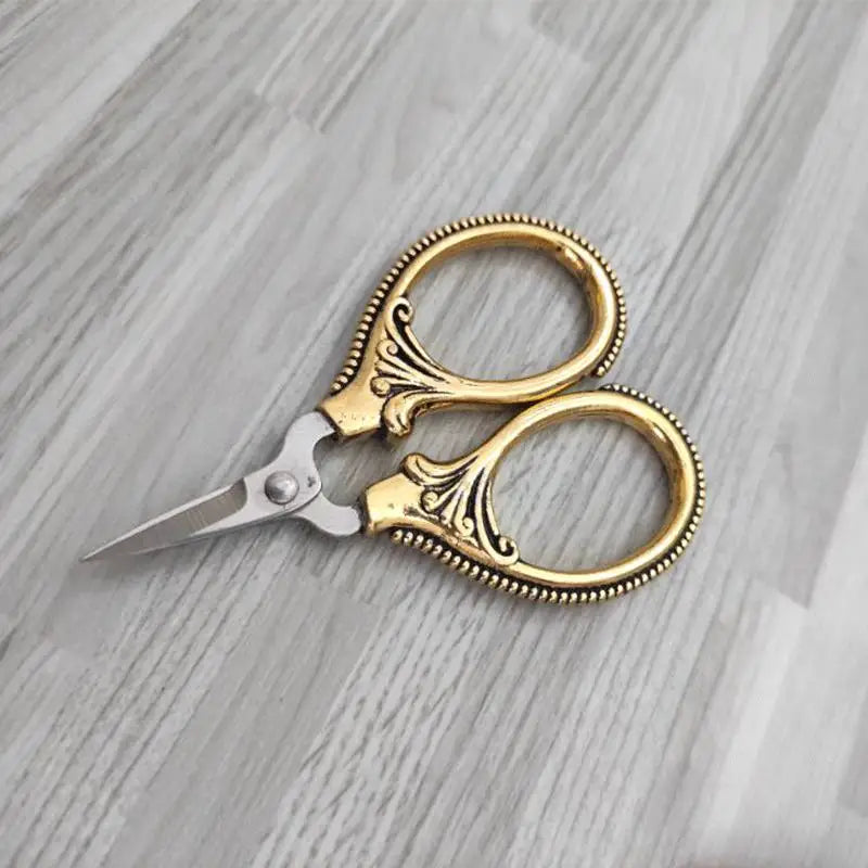 Mimi Portable Small Scissors Household Craft and Embroidered Thread Cutting Scissors Convenient Pocket Size