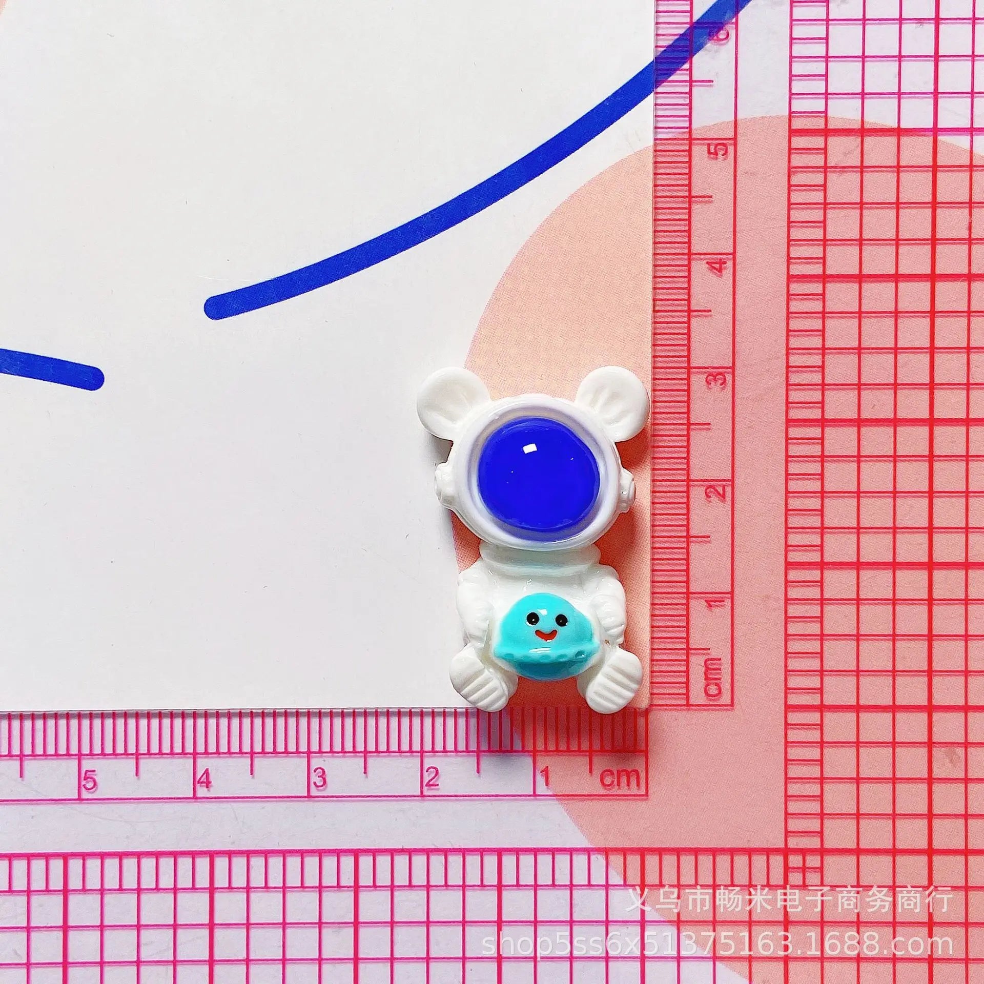 100Pcs Shiny Cartoon Astronaut Flatback Resin Spaceman Cabochons Scrapbook Crafts DIY Jewelry Decor Making Accessories