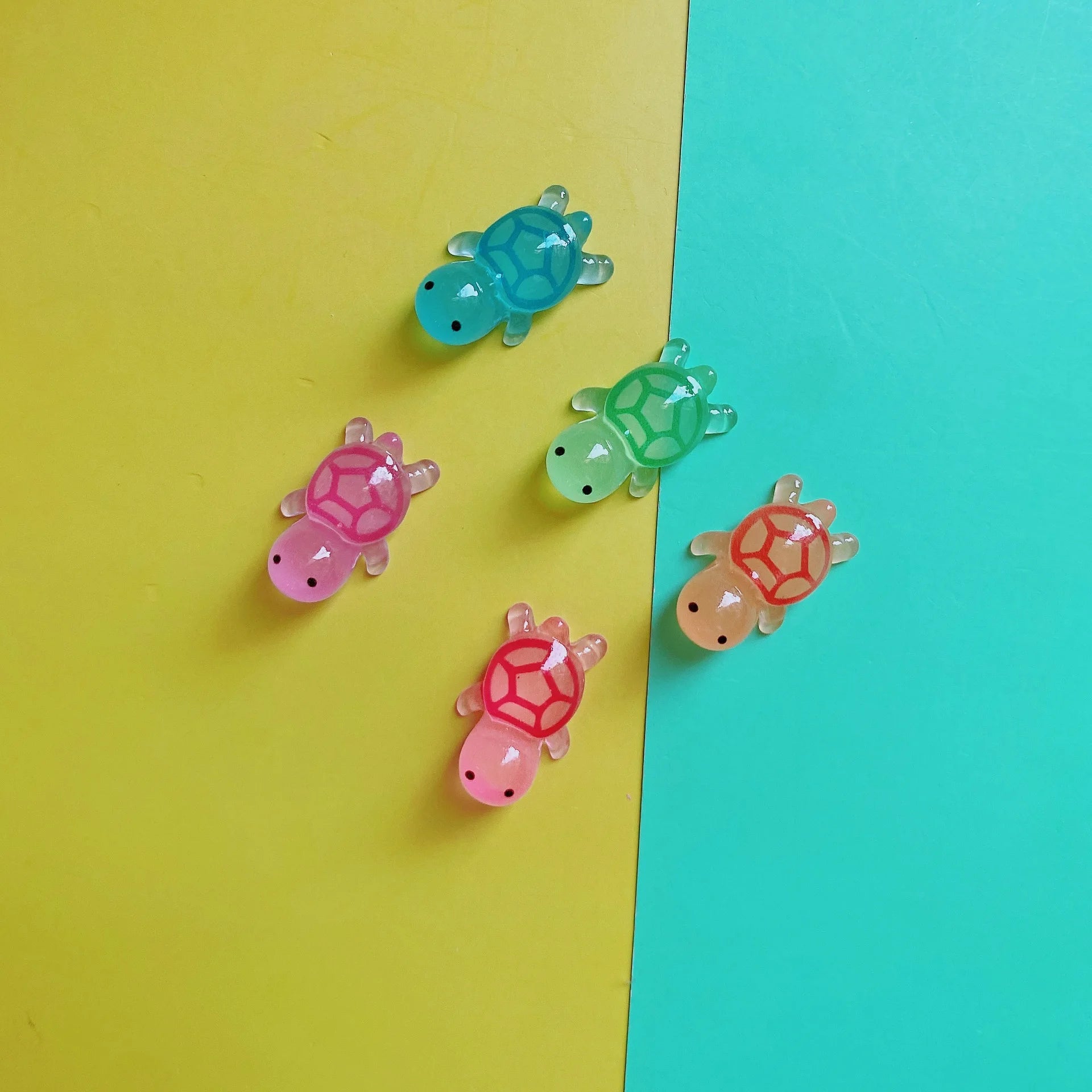 100pcs Mini Colorful Luminous Turtle Flatback Resin Cabochon Nails Manicure Decoration DIY Scrapbook Craft Charms Accessories