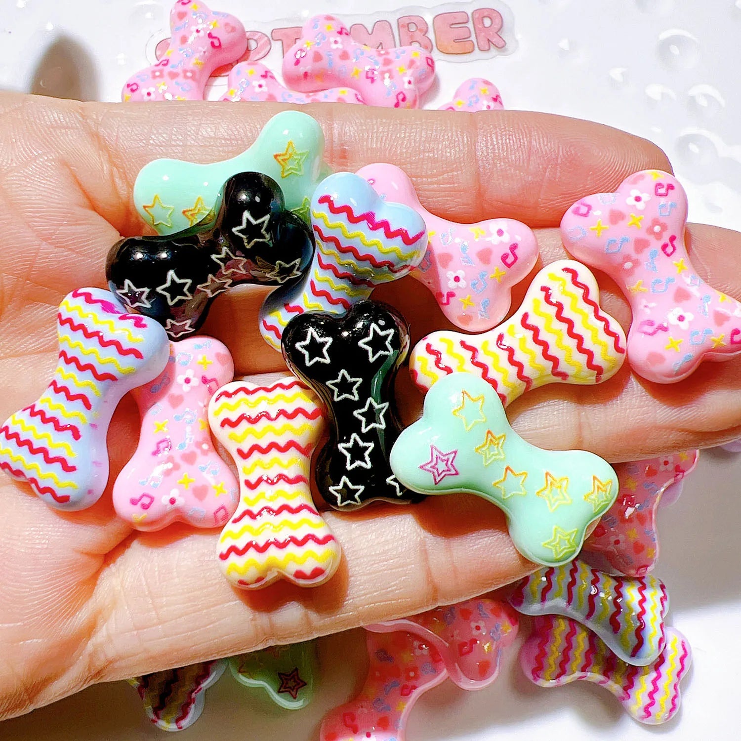 100Pcs Kawaii Resin Colorful Bone Flatback Cabochons Scrapbook Crafts DIY Jewelry Making Dollhouse Accessories Phone Decor