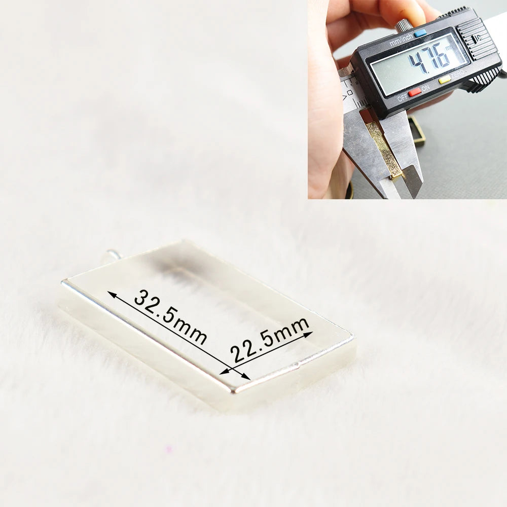 10pcs/lot  Vintage UV Epoxy Resin Metal Frame Pendant Frame Pendant DIY Making Resin Pendant Jewelry Accessories Finding