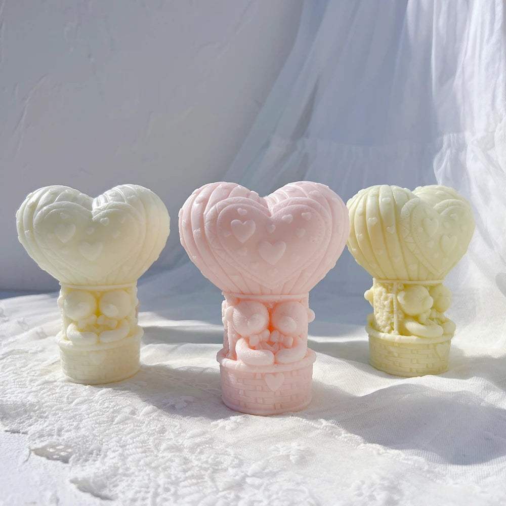Teddy Bear in Heart Balloon Candle Mold Valentine's Day Gift Sitting Bear Hot Air Balloon Silicone Mold Home Decor Wedding Gift