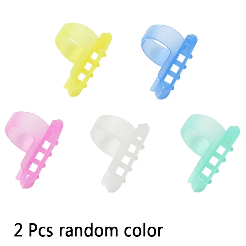 2PCS Yarn Guide Finger Holders Knitting Thimble Loop Crochet Ring Crafts Sewing Accessories Tool DIY Wear Thread Ring Helper