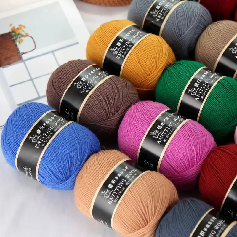 Hand Knitted Four-Ply Wool Yarn Medium Fine for Sweater Scarf Hat Pure Color Wool Yarn Spun Yarn from Hebei Mainly for Hand K...