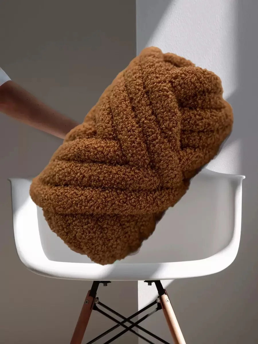 Lamb Wool Thick Wool Hand-woven Thread Teddy Curly Wool Filling Gauze Strip Thick Icelandic Cloth Strip DIY Bag Thread 500g