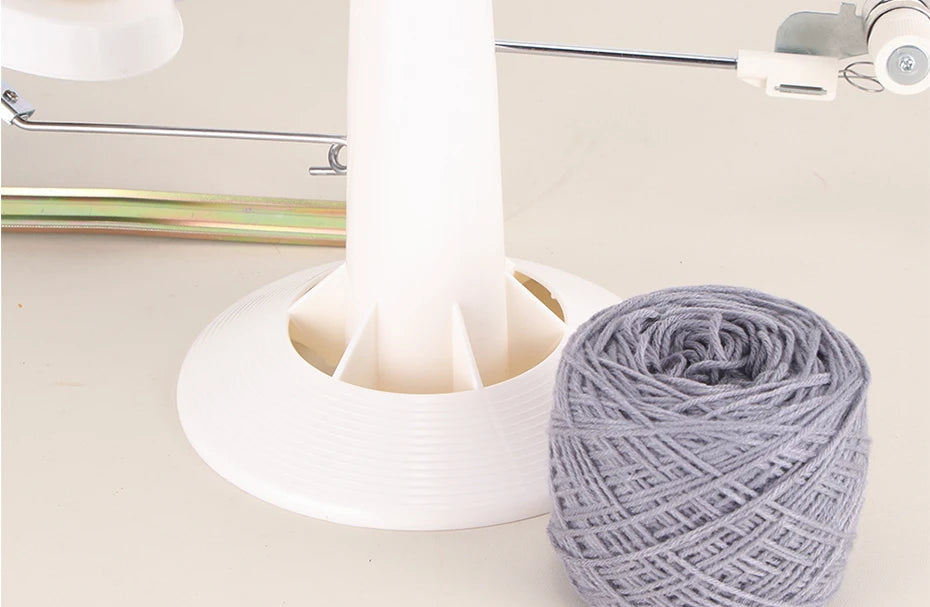 Hand Operated Winding Machine Machine Yarn Ball Winder Hand Operated Easy to Set Up and Use Sturdy with Metal Handle And