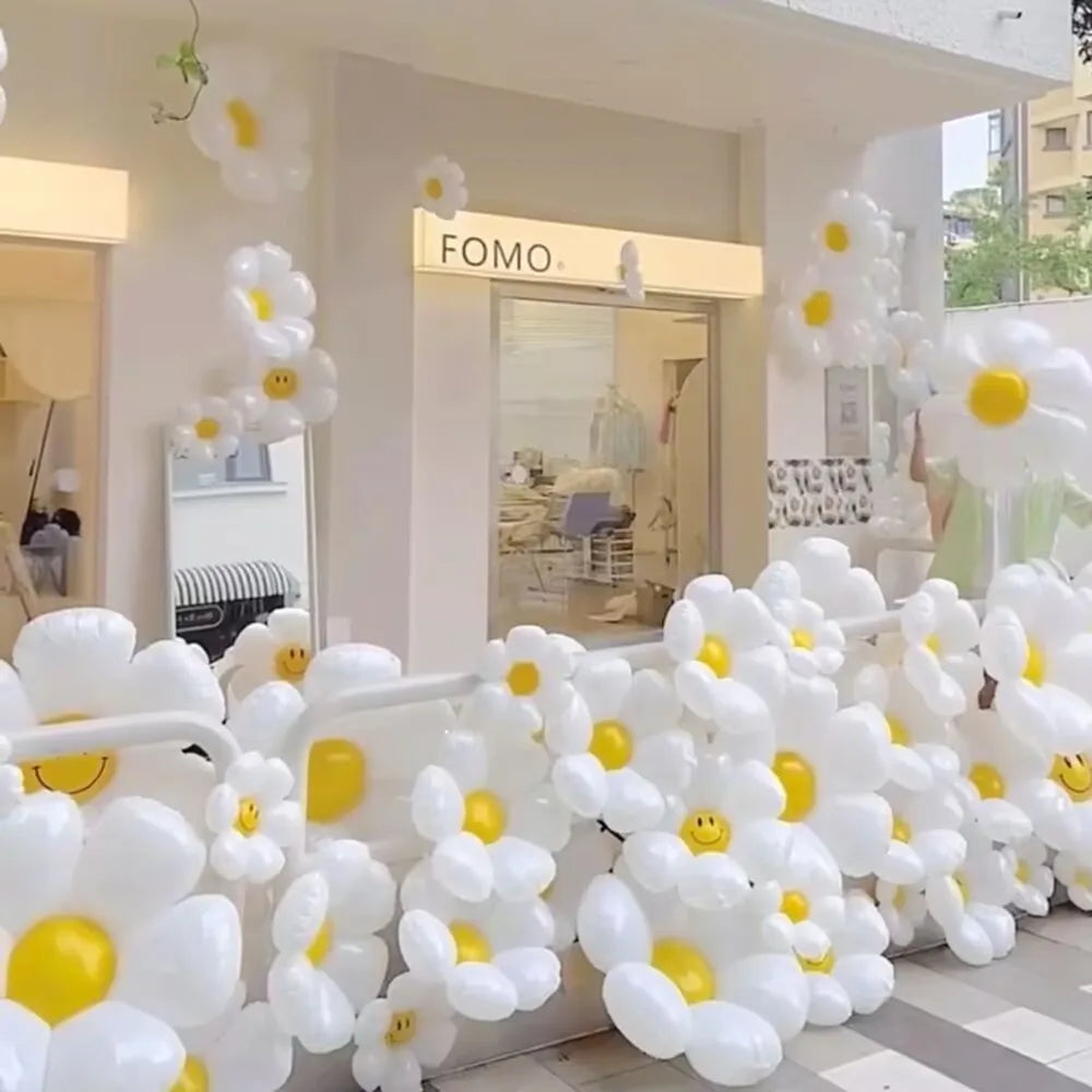 11pcs Daisy Balloons,Huge White Flower Daisy Balloons for Baby Shower Wedding Groovy Boho Daisy Birthday Party Decorations