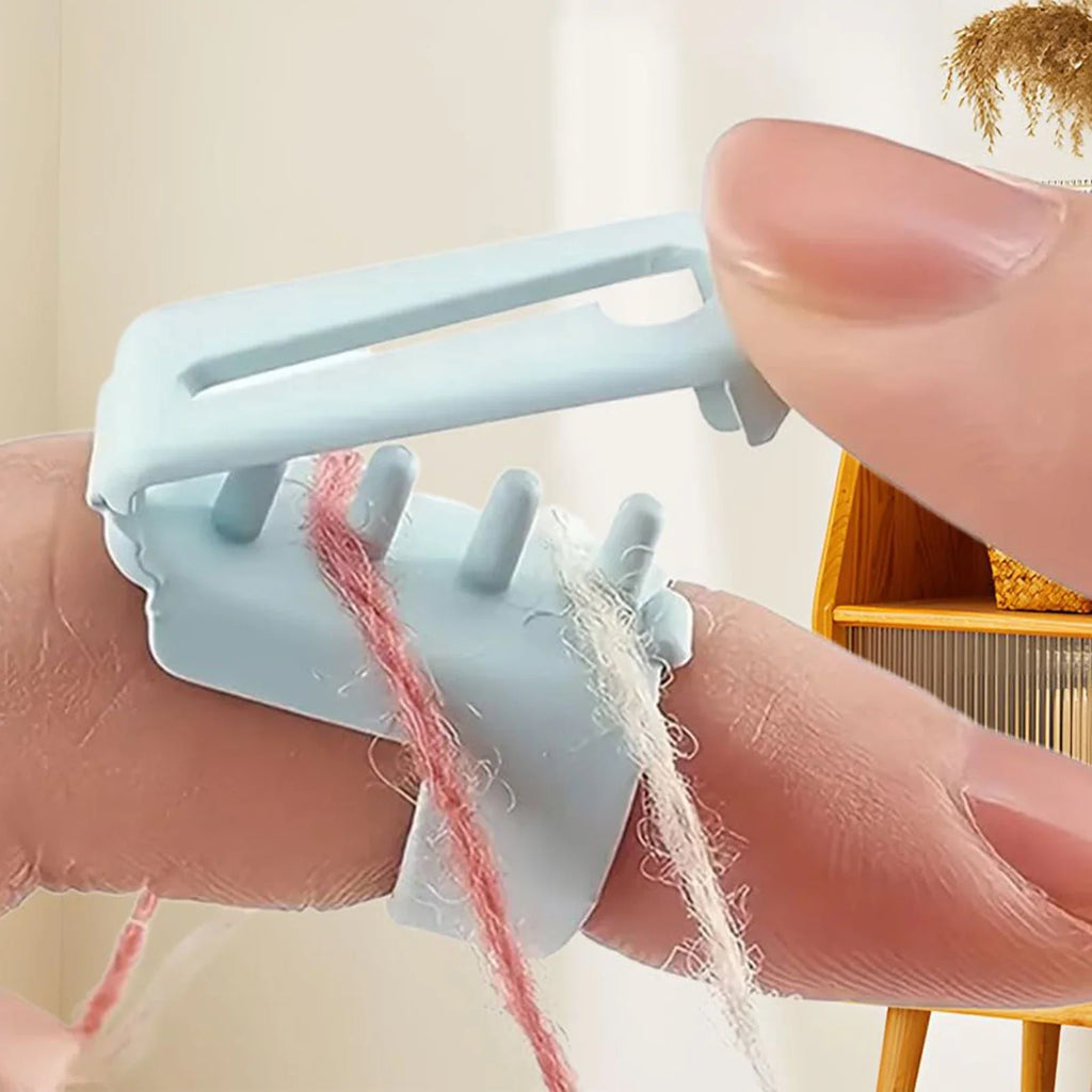 4PCS Yarn Guide Finger Holders Knitting Thimble Loop Crochet Ring diy Crafts Sewing Accessories Tool DIY Wear Thread Ring Helper