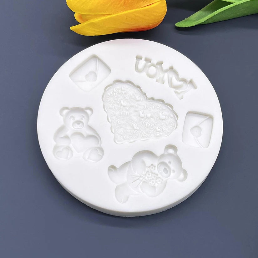 LOVE Heart Bear Hugs Valentine's Day Silicone Cake Baking Mold Sugarcraft Chocolate Cupcake Fondant Cake Decorating Tools