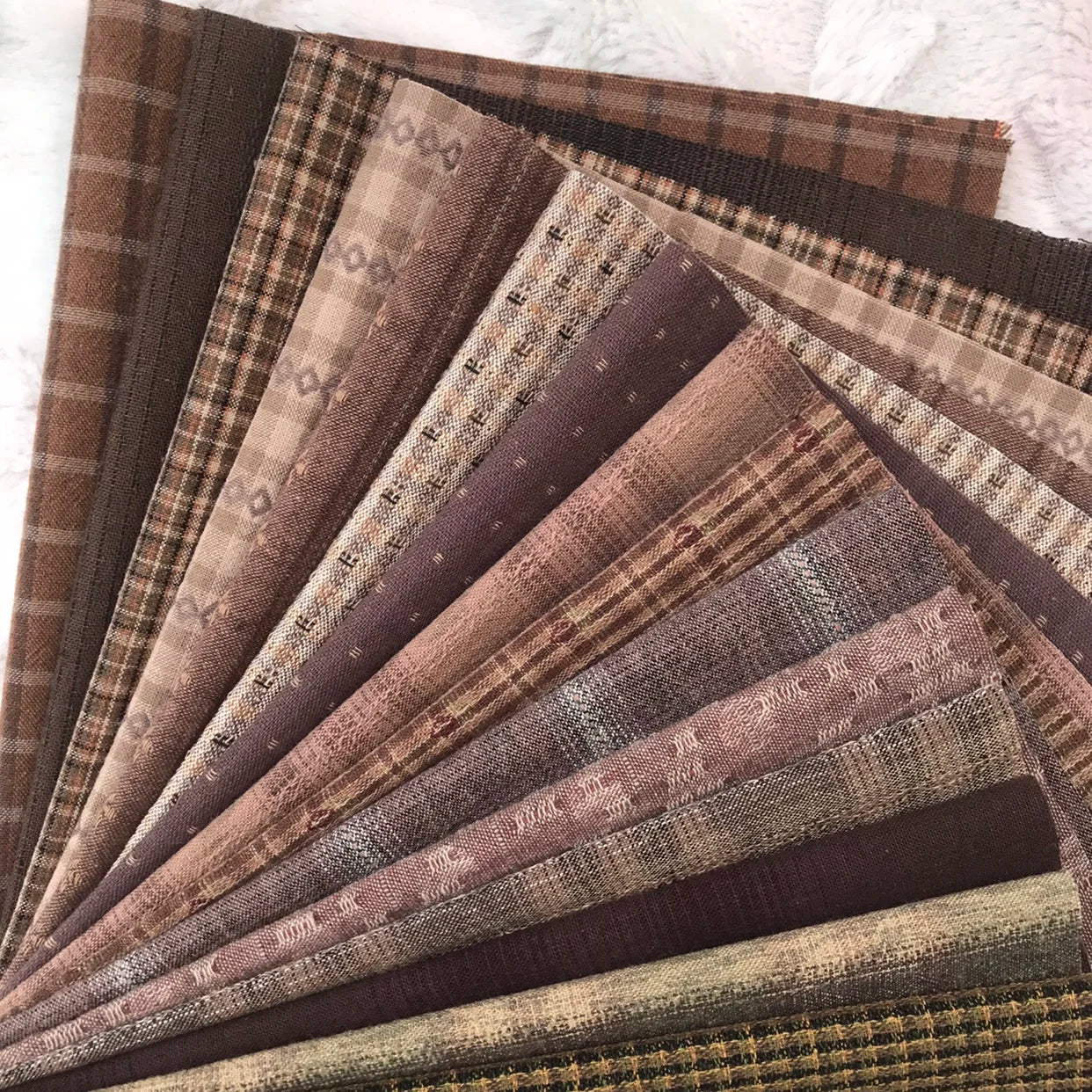 15pc23*33cm Japanese Yarn Dyed Cotton Fabric Patchwork Purse Bag Doll Quilting Craft Material Scrapbooking Sewing Cloth bundle