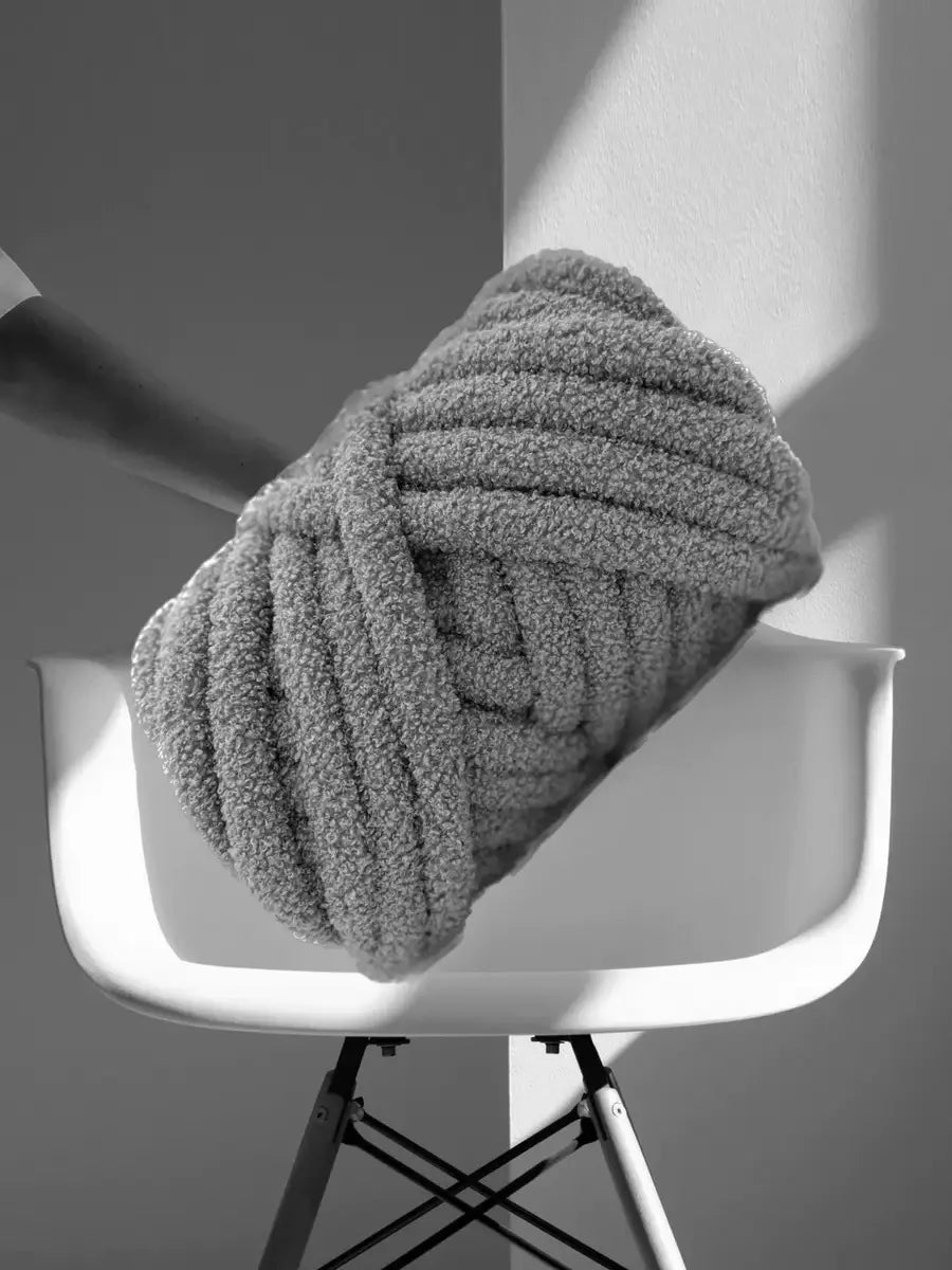 Lamb Wool Thick Wool Hand-woven Thread Teddy Curly Wool Filling Gauze Strip Thick Icelandic Cloth Strip DIY Bag Thread 500g