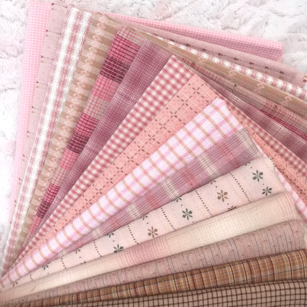 15pc23*33cm Japanese Yarn Dyed Cotton Fabric Patchwork Purse Bag Doll Quilting Craft Material Scrapbooking Sewing Cloth bundle
