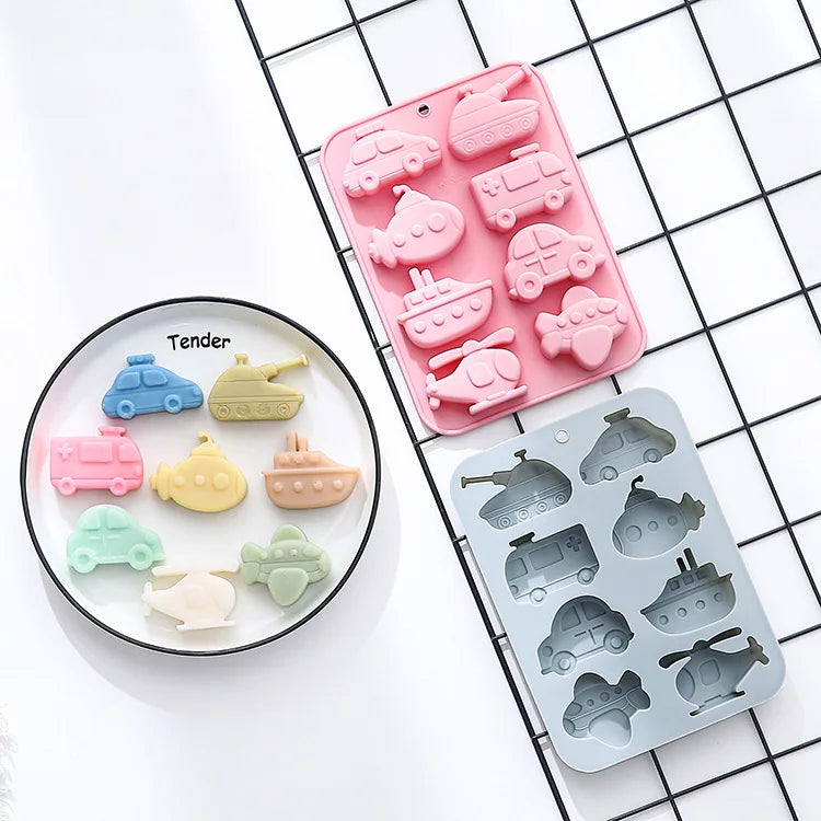 8-Cavity 8 Different Vehicle Theme Silicone Molds Fondant Candy Ice Grid Chocolate Mould Baking Tools Birthday Cake Decoration