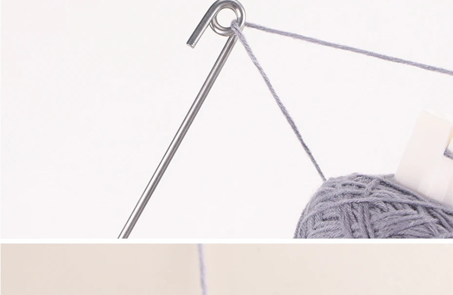 Hand Operated Winding Machine Machine Yarn Ball Winder Hand Operated Easy to Set Up and Use Sturdy with Metal Handle And