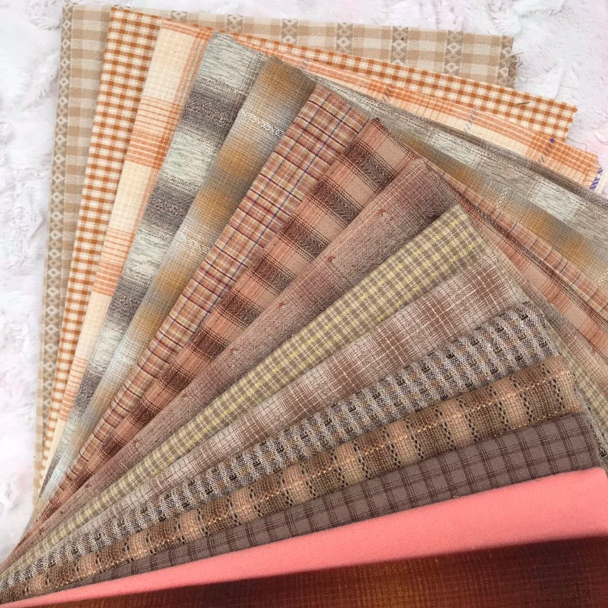 15pc23*33cm Japanese Yarn Dyed Cotton Fabric Patchwork Purse Bag Doll Quilting Craft Material Scrapbooking Sewing Cloth bundle