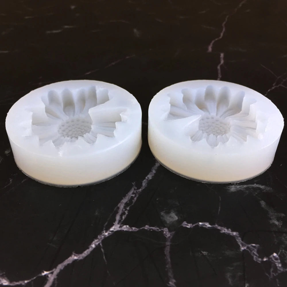 Daisy Candle Mold Silicone Gypsum Aromatherapy Epoxy Scented Resin Soap Flower Handmade for Candle Making Tools Gifts