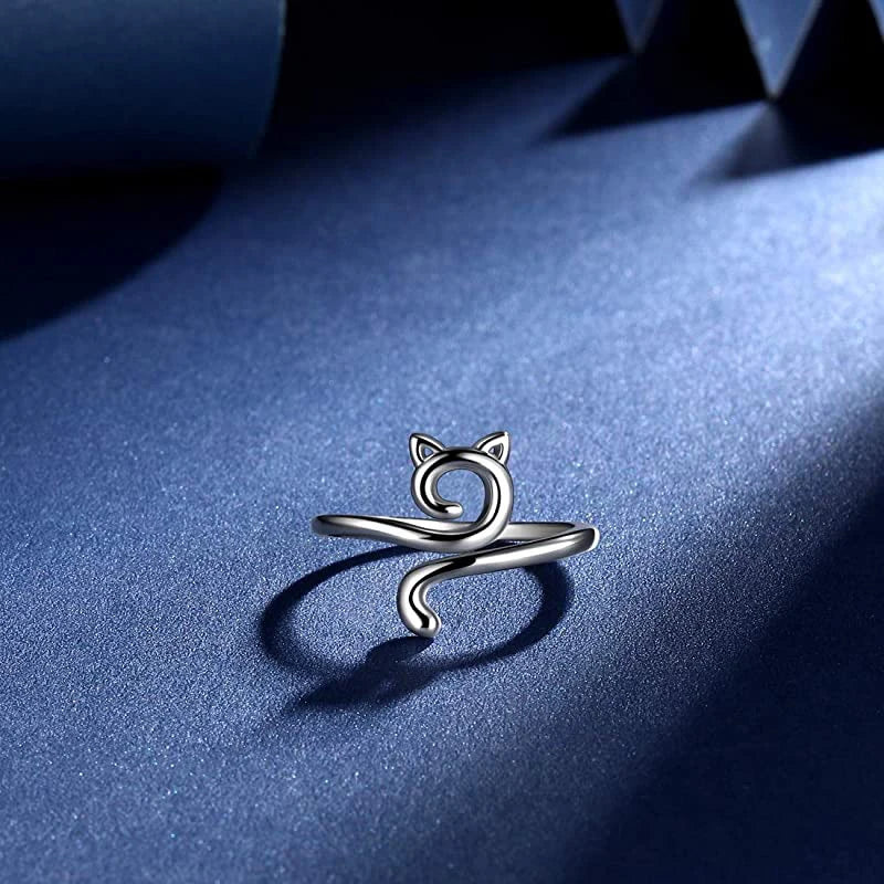 Adjustable Size Yarn Ring Cat Ears Crochet Ring Beginner Knitting Crocheting Loop Thread Wrapped Rings Tension Regulator Tool