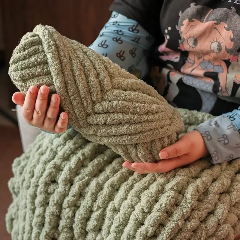 Premium Gradient Cat Tail Yarn 2-Pack - Extra Thick Chenille Plush Yarn 500g