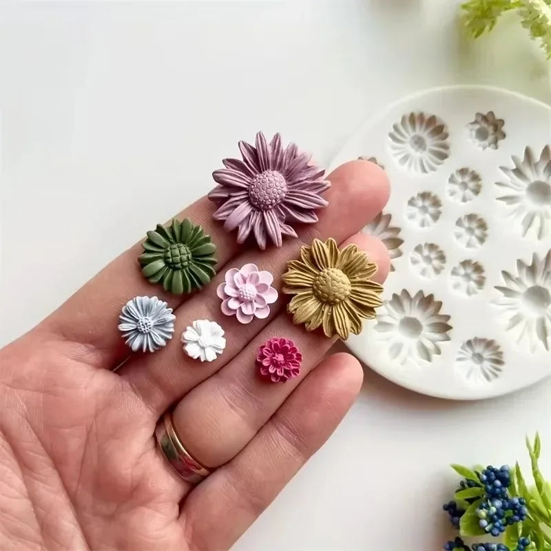 1pc Flower Silicone Candle Mold Daisy Aromatherapy Soap Mold DIY Earring Pendants Making Clay Craft Moulds Handmade Candle Mold