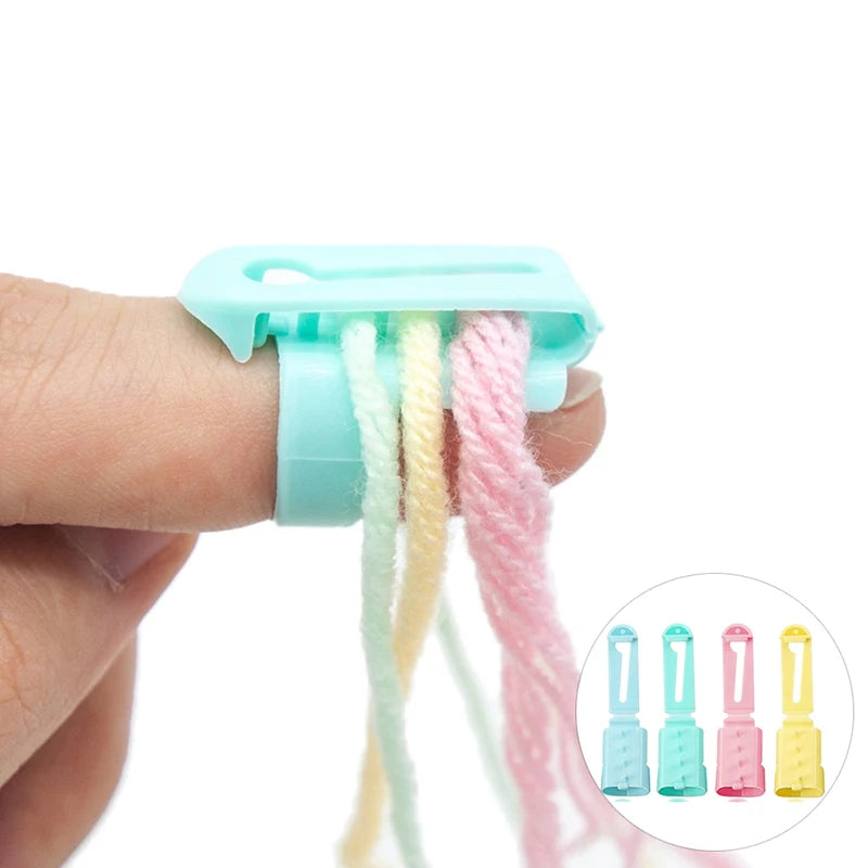 1pcs Yarn Guide Finger Holders Knitting Thimble Loop Crochet Ring Crafts Sewing Accessories Tool DIY Wear Thread Ring Helper