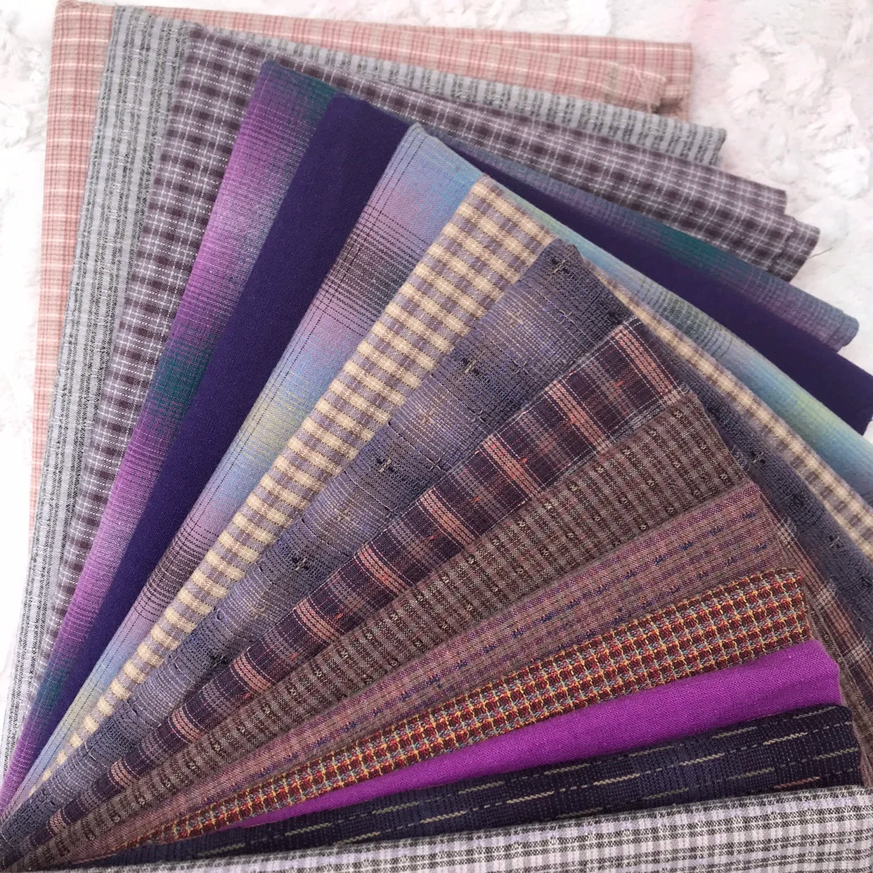 15pc23*33cm Japanese Yarn Dyed Cotton Fabric Patchwork Purse Bag Doll Quilting Craft Material Scrapbooking Sewing Cloth bundle