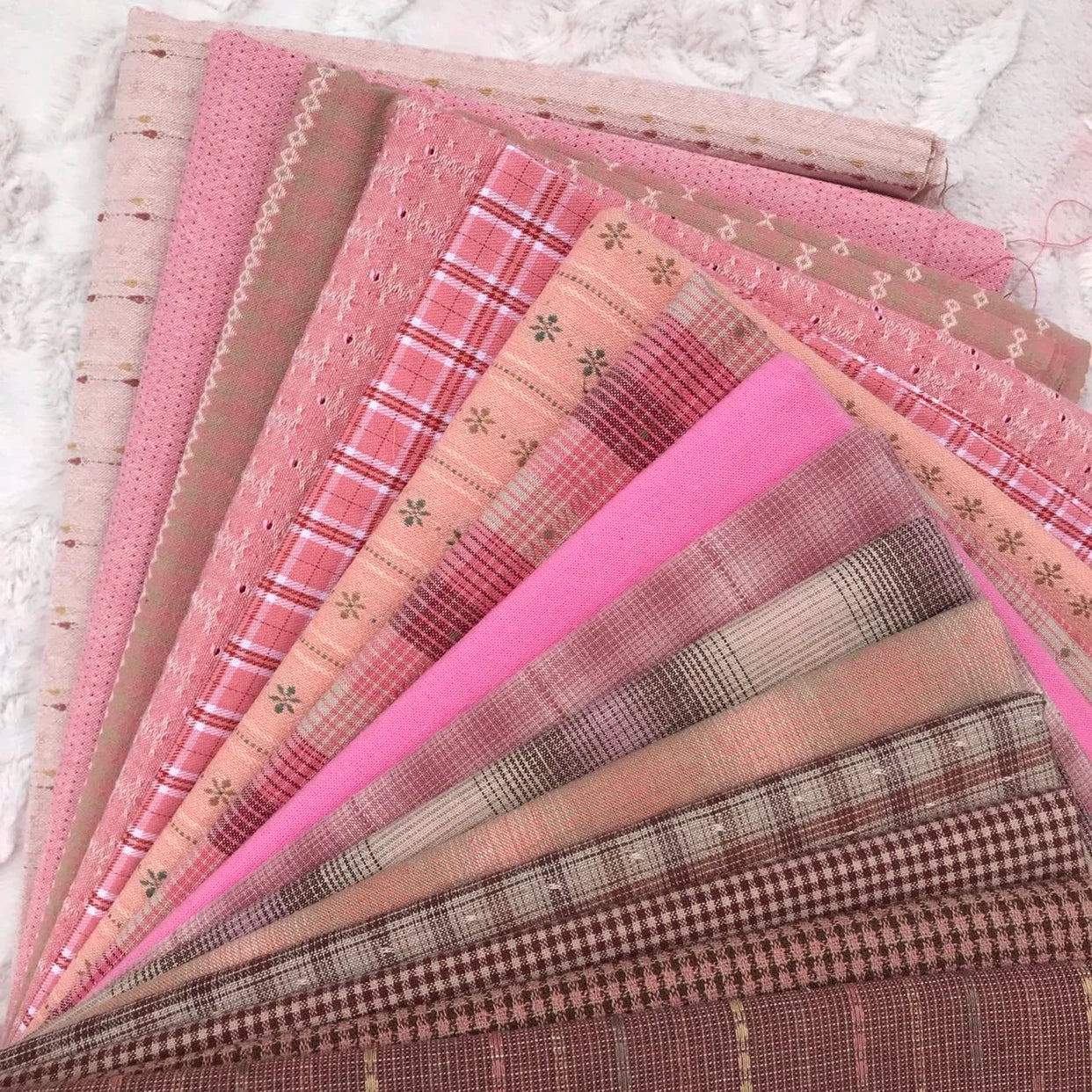 15pc23*33cm Japanese Yarn Dyed Cotton Fabric Patchwork Purse Bag Doll Quilting Craft Material Scrapbooking Sewing Cloth bundle