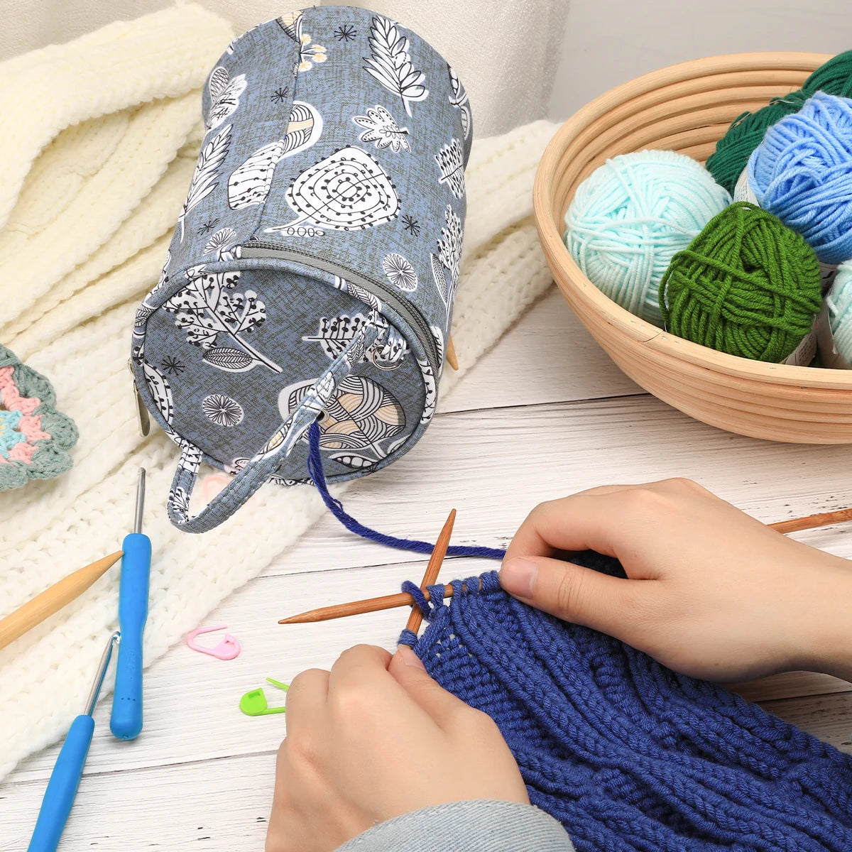 Portable Round Yarn Storage Bags Knitting Wool Yarn Bags Organizer Waterproof Crochet Hooks Bag for Sewing Accessories Tools