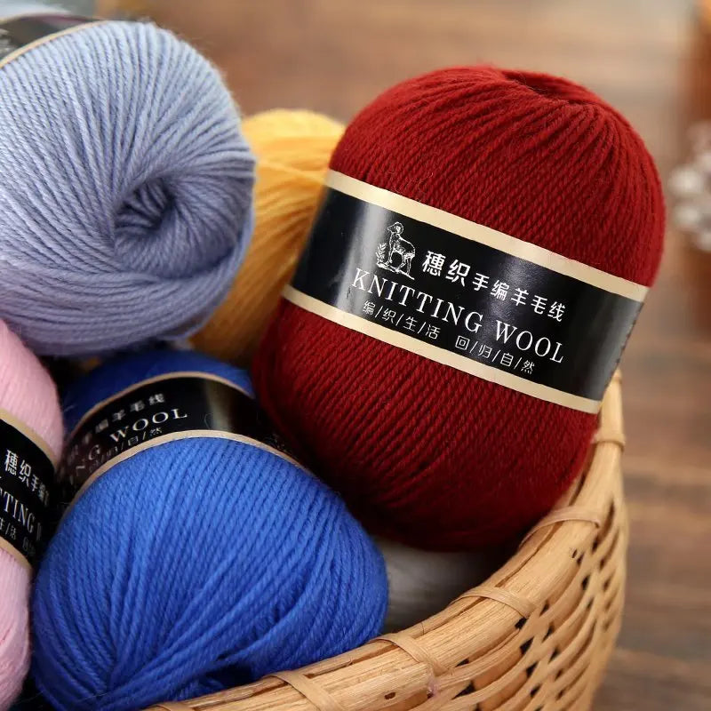 Hand Knitted Four-Ply Wool Yarn Medium Fine for Sweater Scarf Hat Pure Color Wool Yarn Spun Yarn from Hebei Mainly for Hand K...