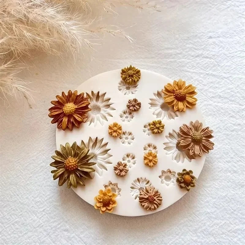 1pc Flower Silicone Candle Mold Daisy Aromatherapy Soap Mold DIY Earring Pendants Making Clay Craft Moulds Handmade Candle Mold
