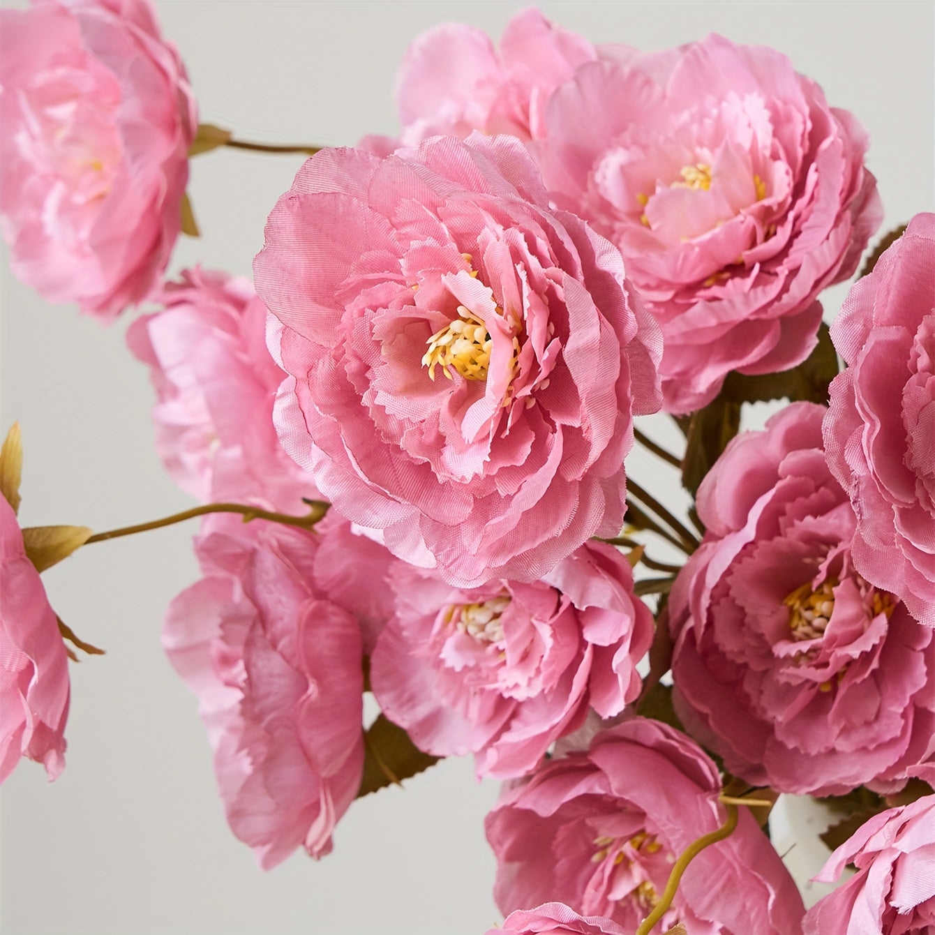 2pcs Artificial Flower Bouquet, 5 Heads Faux Snow Lotus Flower, Premium Oxidation Resistance Flower, Wedding Engagement Birthday Bridal Shower Party Decor, Table Centerpiece Arrangement, Home Office Decor Celebration Décor,